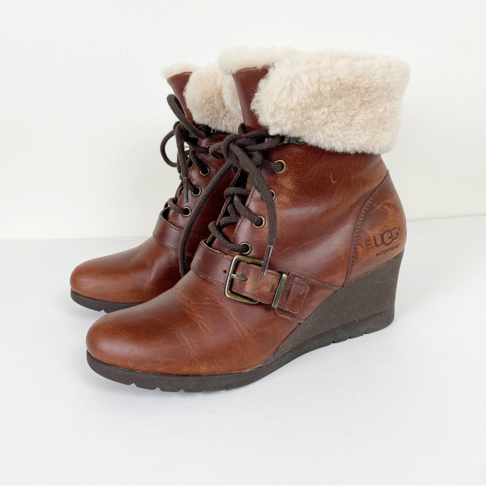 Ugg Janney Leather and Sheepskin Lace Up Wedge Booties 6.5